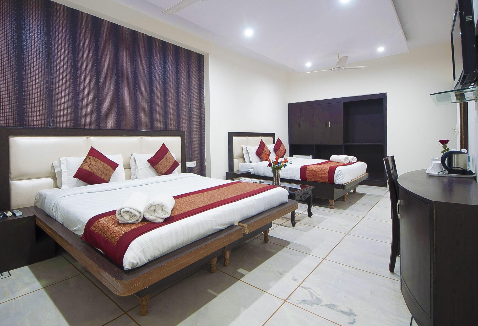 Hotel Apra Inn New Delhi Extérieur photo