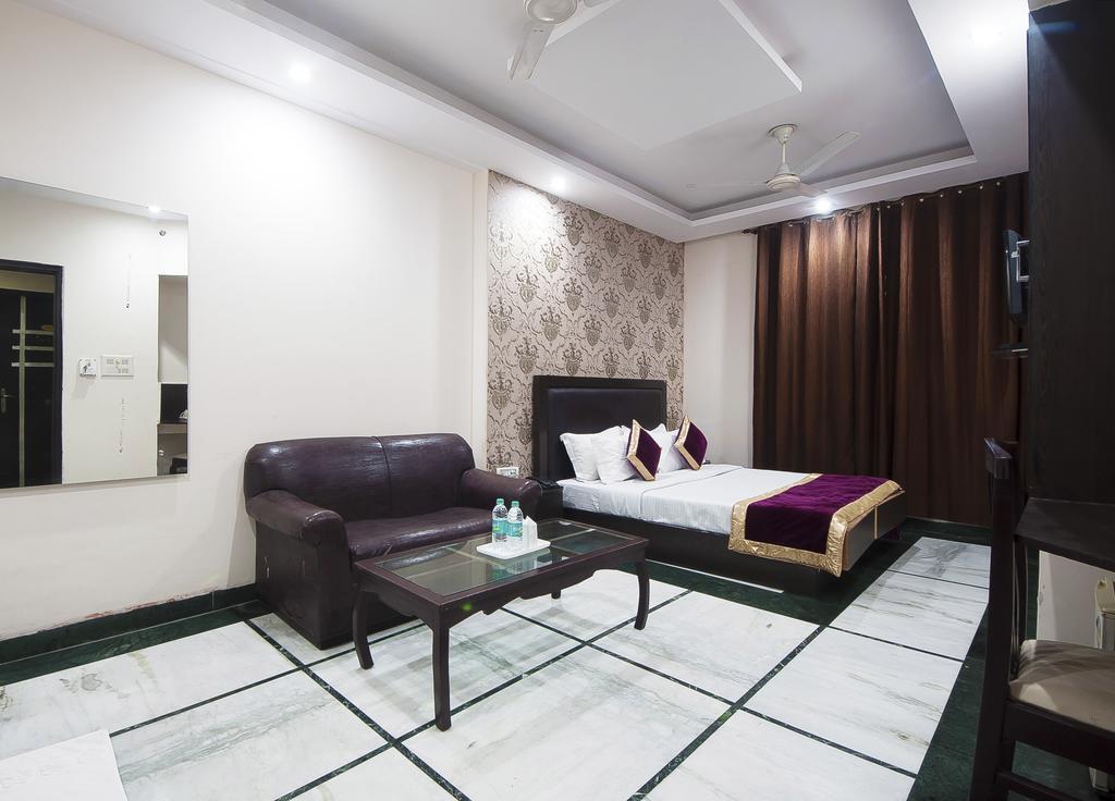 Hotel Apra Inn New Delhi Extérieur photo