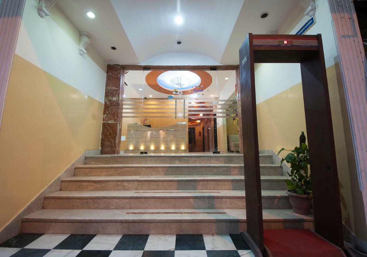 Hotel Apra Inn New Delhi Extérieur photo